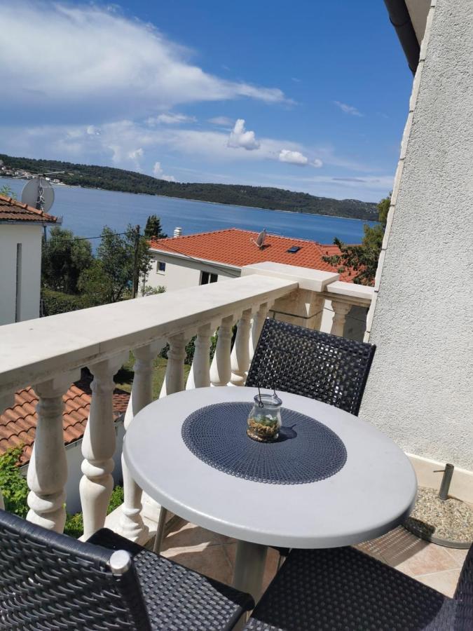 Apartments Marina Trogir Exteriör bild