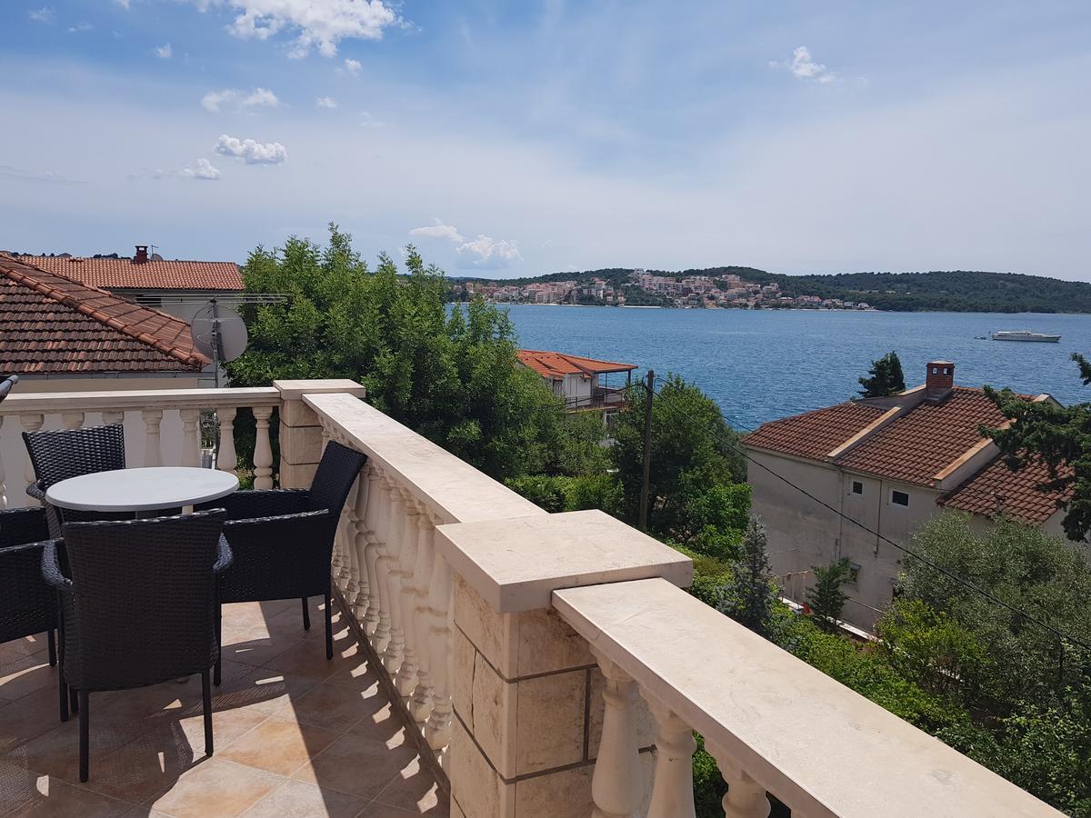 Apartments Marina Trogir Exteriör bild
