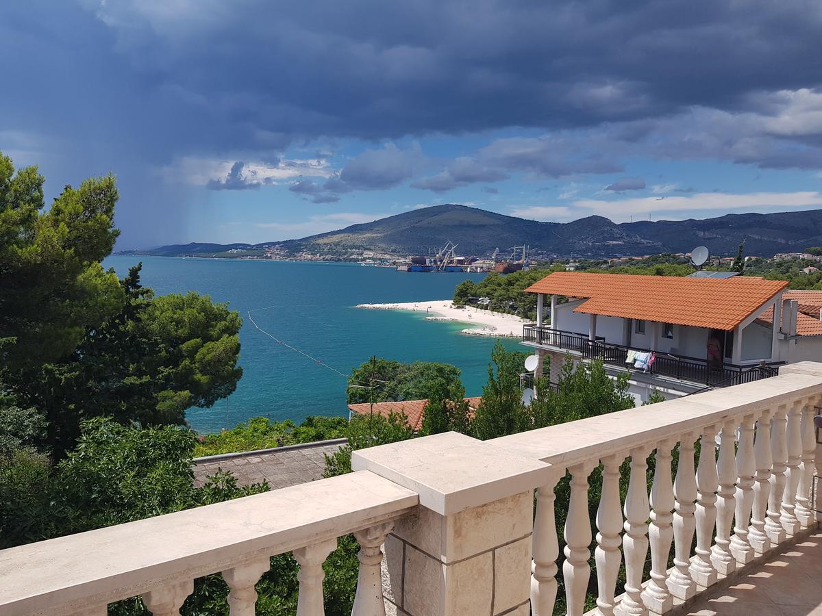 Apartments Marina Trogir Exteriör bild
